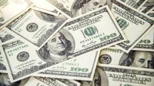 Dólar americano alcanzó máximo histórico de 22.98 pesos en la madrugada