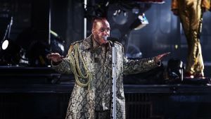 Reportan que el vocalista de Rammstein, Till Lindemann, está hospitalizado en Berlín por coronavirus