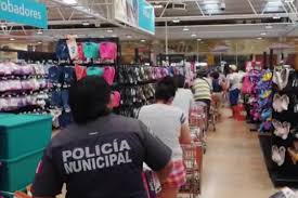 Preocupan aglomeraciones en supermercados y comedores comunitarios de Playa del Carmen