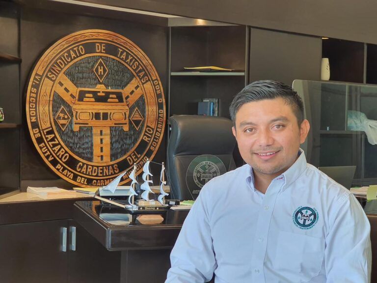Luis Herrera impulsa la reactivación económica del Sindicato de Taxistas de Playa del Carmen