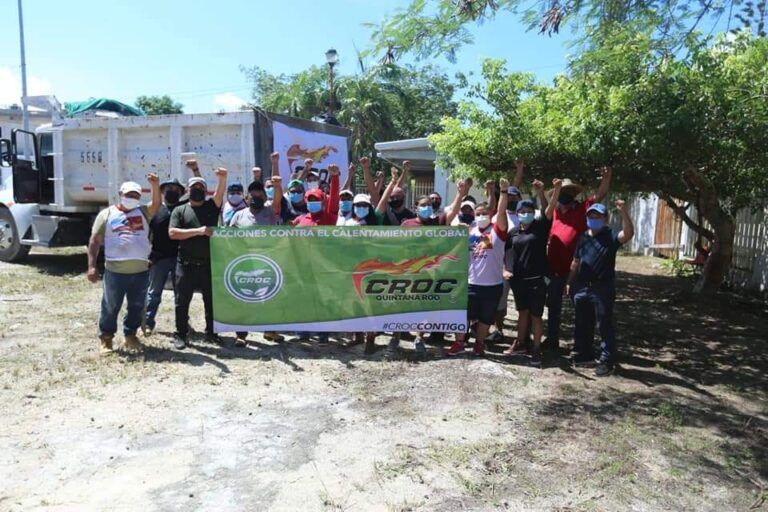 Brigada de la CROC realiza quinta jornada de limpieza en secundaria Juan Rulfo