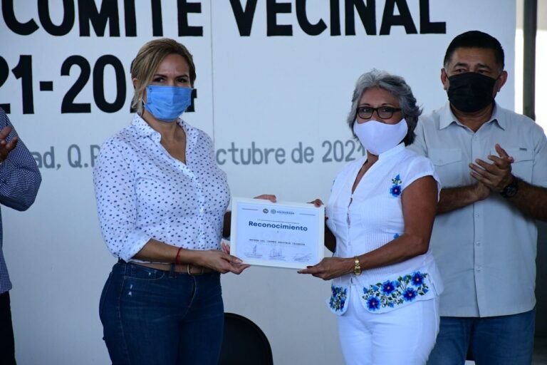 Respalda Lili Campos necesidades de las colonias; instala primer Comité Vecinal en la Colosio