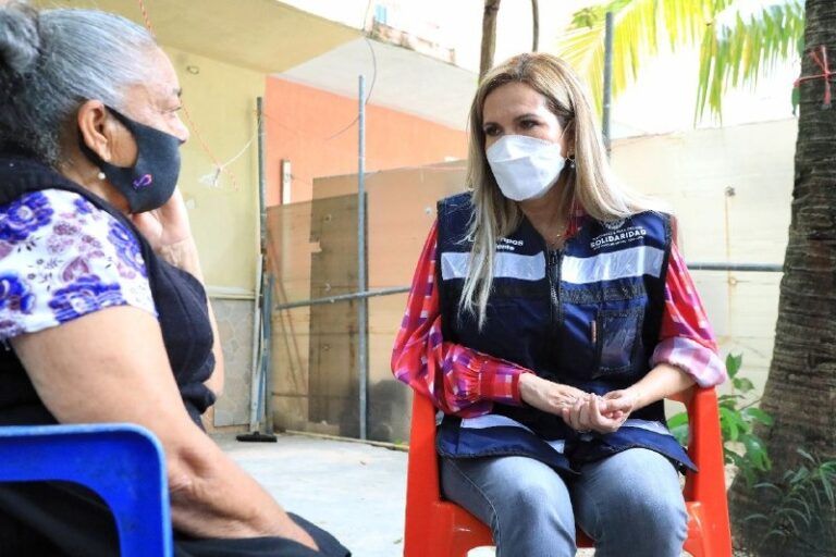 Gobierno de Solidaridad atiende necesidades de Villas Riviera con programa “Casa por casa”