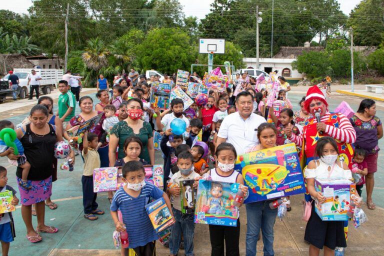 Con caravanas navideñas en comunidades mayas nos unimos al festejo decembrino de nuestras familias tulumnenses: Ileana Canul de Dzul
