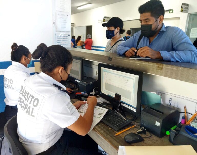 Gobierno de Solidaridad facilita trámite de licencias con citas vía WhatsApp