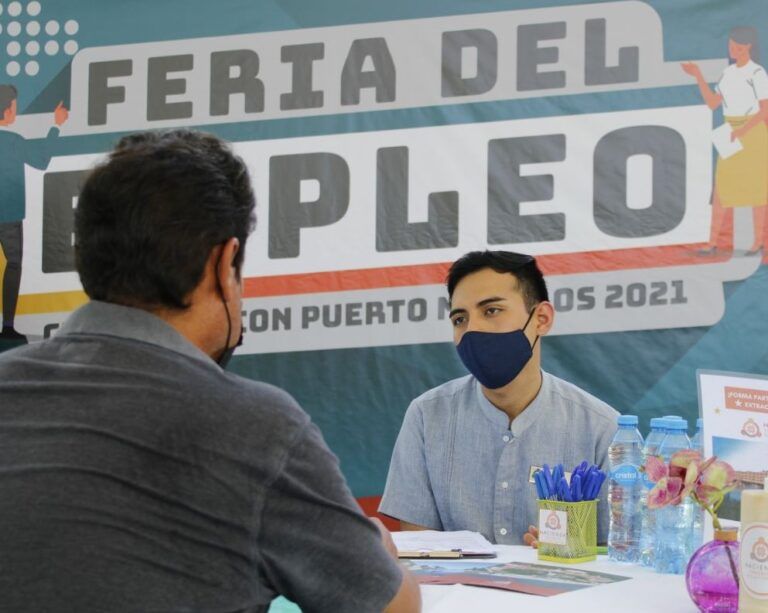 Gobierno de Puerto Morelos vincula a buscadores de empleo con empresas