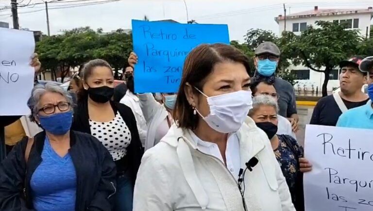 Dicen “No a los parquímetros” en las colonias de Playa del Carmen