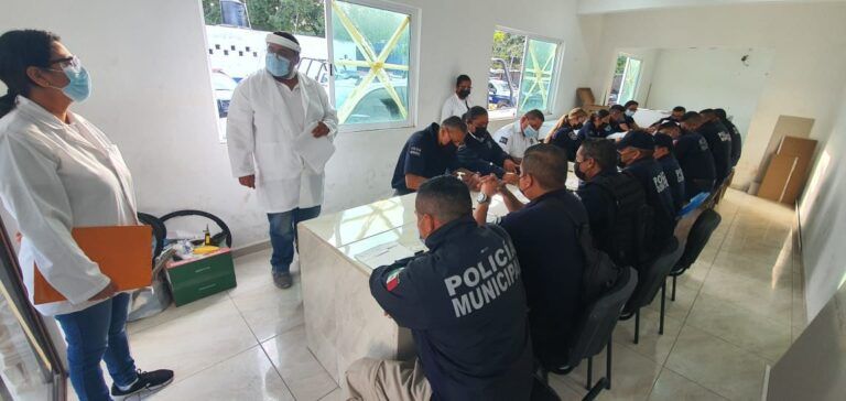 Realizan prueba antidoping sorpresa a policías municipales de Tulum