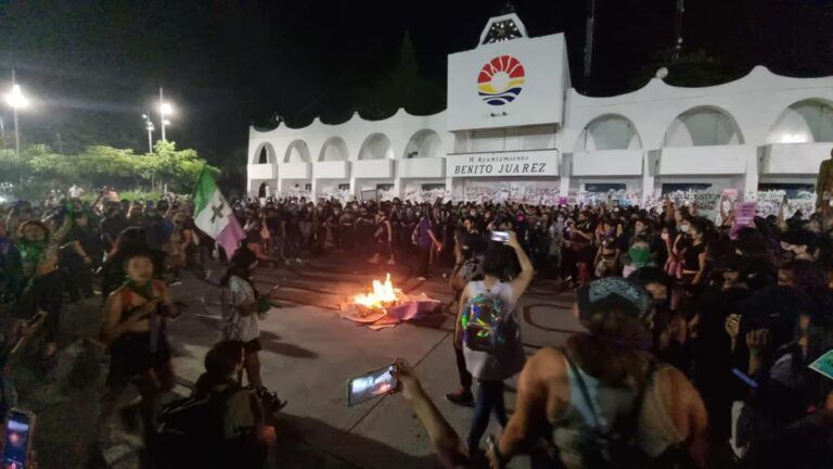 ¡Soy libertad, soy mujer!, marchan miles de mujeres para exigir un alto a la violencia