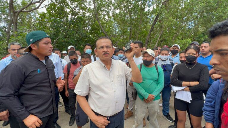 Trabajadores pausan protestas en Hotel El Cid, en busca de lograr acuerdos