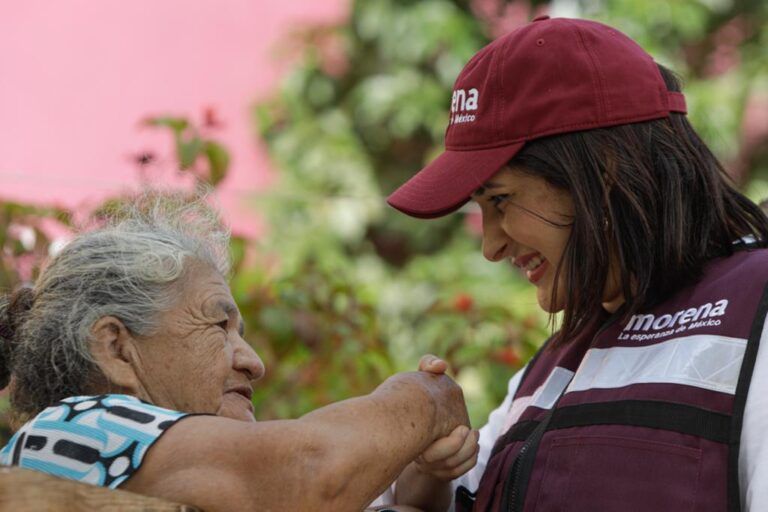 Estefanía Mercado recorre Villamar I y Villas Riviera para escuchar las necesidades del pueblo