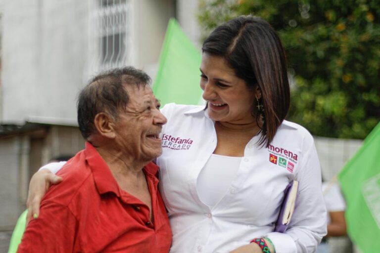 Ciudadanos de las colonias Villas Riviera y La Guadalupana respaldan las propuestas de Estefanía Mercado