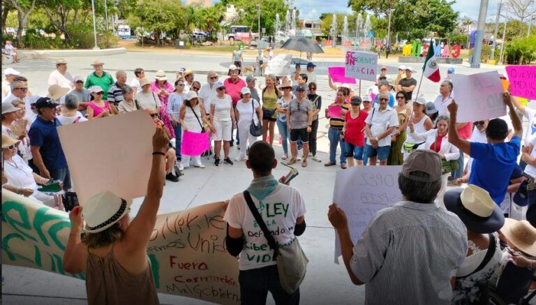 En Quintana Roo se suman a la manifestación en defensa de la Suprema Corte
