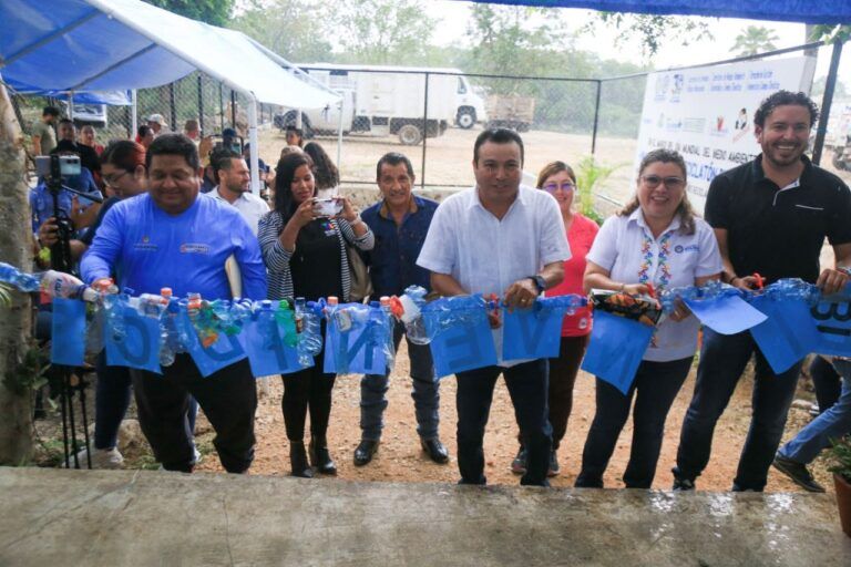 Gobierno de Solidaridad inaugura su primer punto fijo de Reciclatón