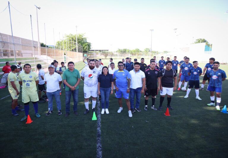 Blanca Merari inaugura torneos de Futbol 7 y box amateur en Puerto Morelos