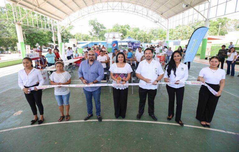 Blanca Merari inaugura feria “Empléate Quintana Roo” en la comunidad de Leona Vicario