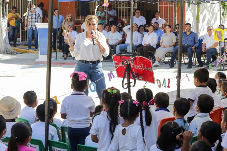 Lili Campos fomenta la lectura con el programa “Leyendo en Solidaridad”