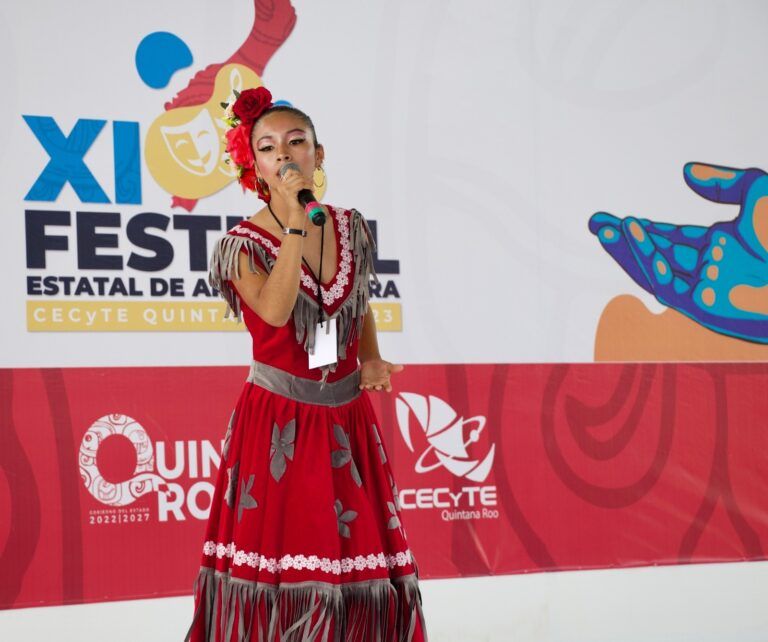 Jóvenes leonenses destacan en el XI Festival Estatal de Artes y Cultura, Cecyte Quintana Roo