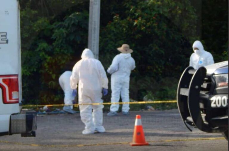 Hallan cuerpo embolsado y con un cuchillo clavado en el pecho