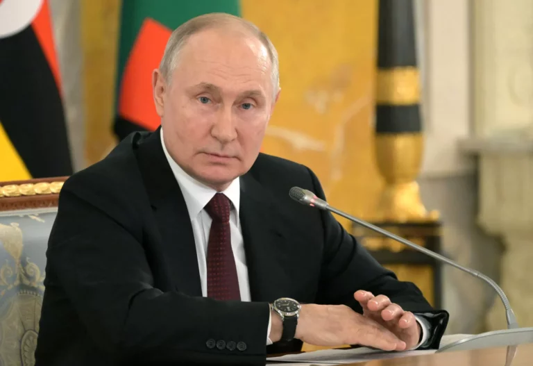 Putin se dice dispuesto a dialogar con quienes “deseen la paz”
