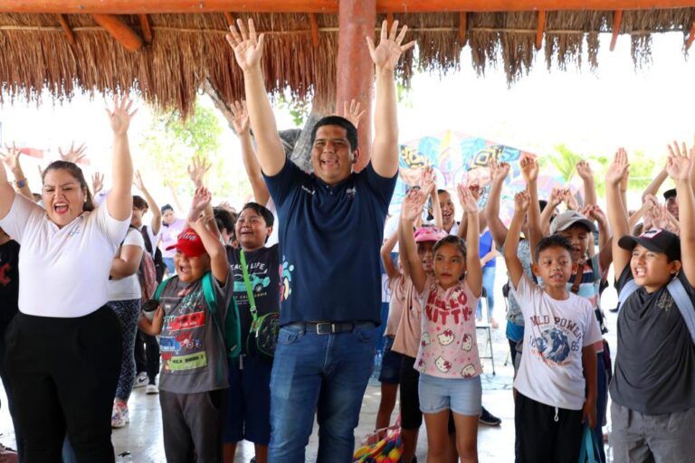 Inicia DIF Solidaridad el Curso de Verano “Baxal Paal” 2003