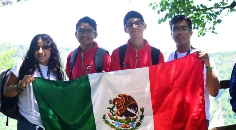 Mexicanos ganan primer lugar en Olimpiada Matemática en El Salvador