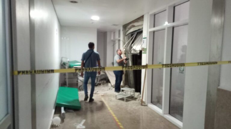 Indignación por muerte de niña en elevador del hospital del IMSS en Playa del Carmen