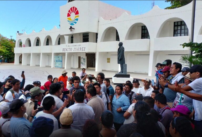 Acuerdan pago de 4 millones de pesos para trabajadores de la basura en Cancún