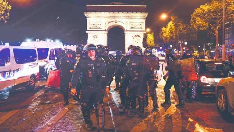 Ataque contra casa de alcalde marca los disturbios en Francia
