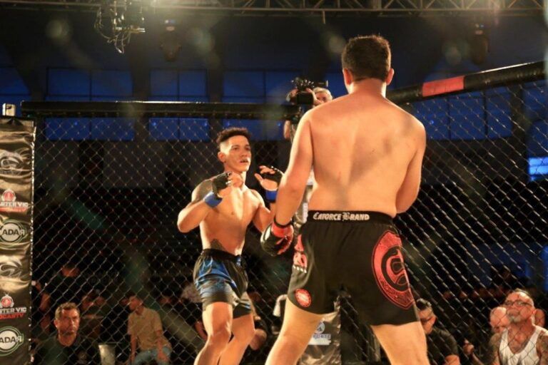 Espectacular función de MMA México en Playa del Carmen