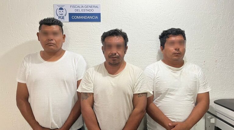 Detienen a tres taxistas de Cancún por delitos de narcomenudeo