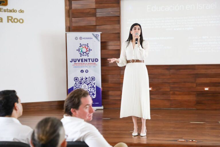 Con taller internacional, motivan a la juventud estudiantil a ampliar sus horizontes