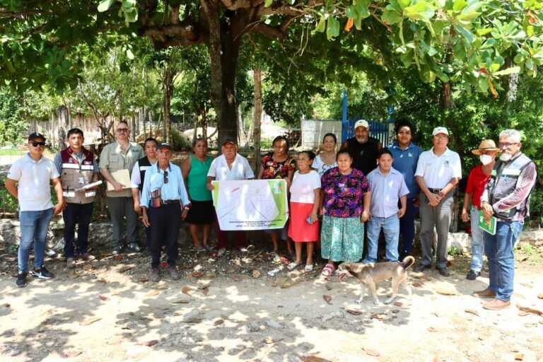 Conforman comités de Contraloría Social para obras de pavimentación en Leona Vicario