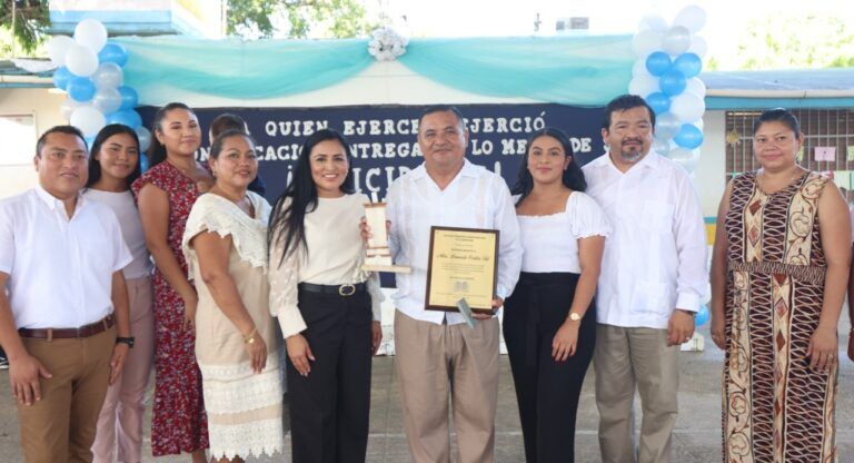 Los docentes son formadores de ciudadanos y personas de bien, afirma Blanca Merari