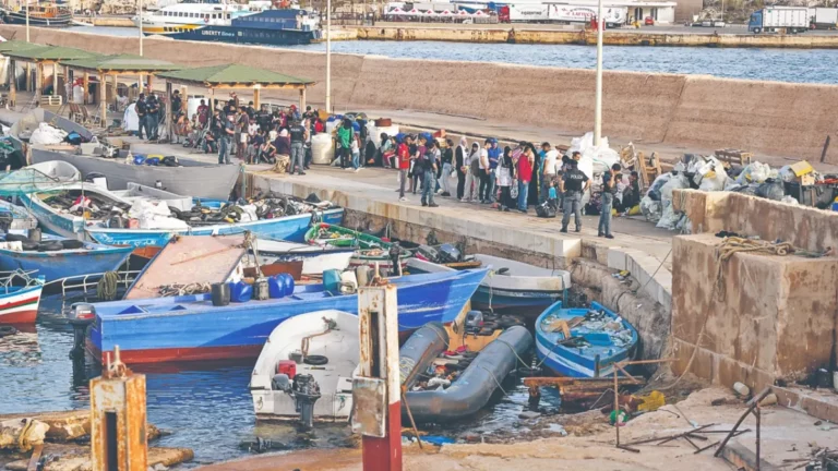 Italia impondrá medidas más duras ante la ola de migrantes