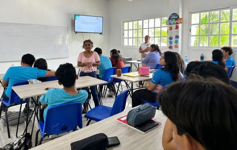 Empodera gobierno de Puerto Morelos a la juventud