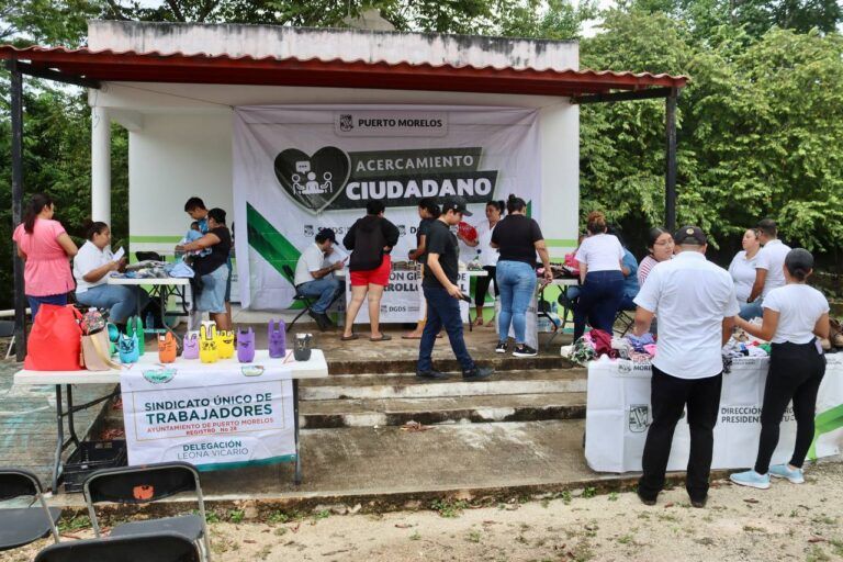 Desarrollo Social de Puerto Morelos acerca servicios a los habitantes de Delirios