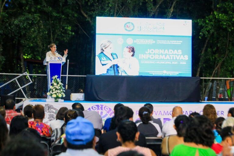 Lili Campos inicia las “Jornadas Informativas” en Villas del Sol