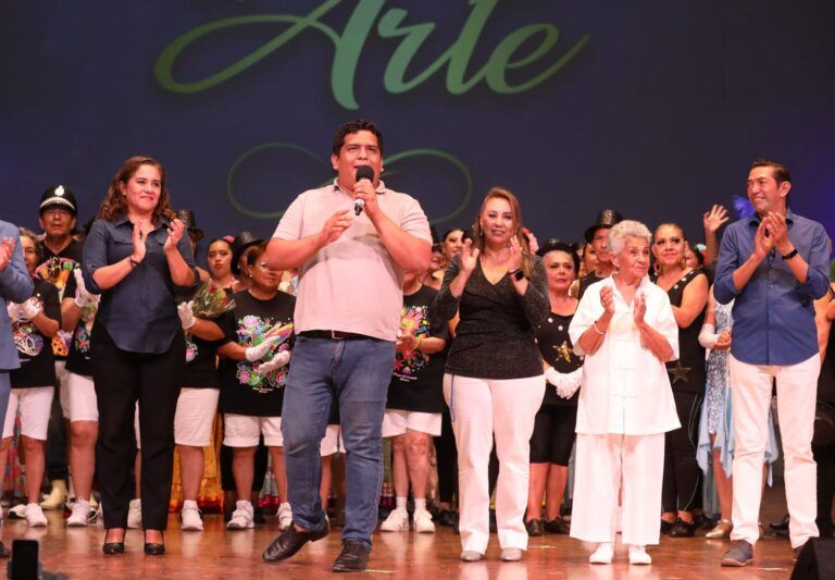 Adultos mayores de Solidaridad celebraron “Una Vida en el Arte”