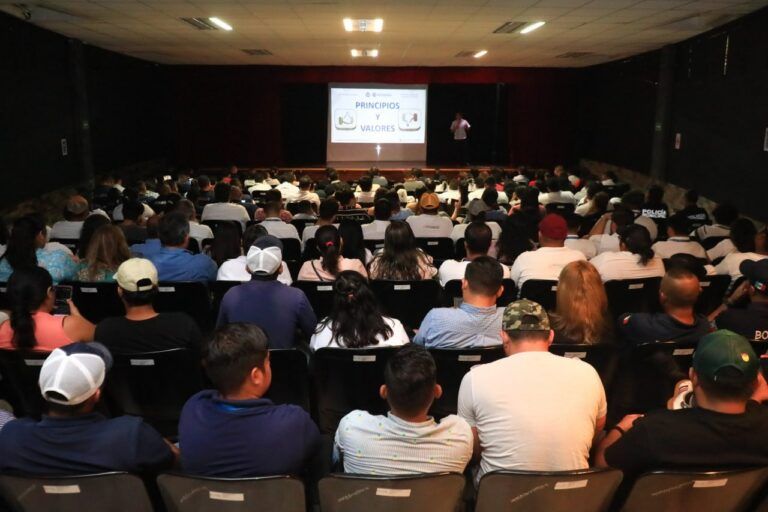 Funcionarios de Solidaridad reciben capacitación en ética y conducta