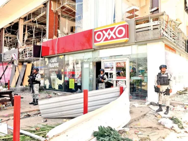 Despliegan a 1,700 agentes tras saqueos a comercios; GN asume control en Acapulco