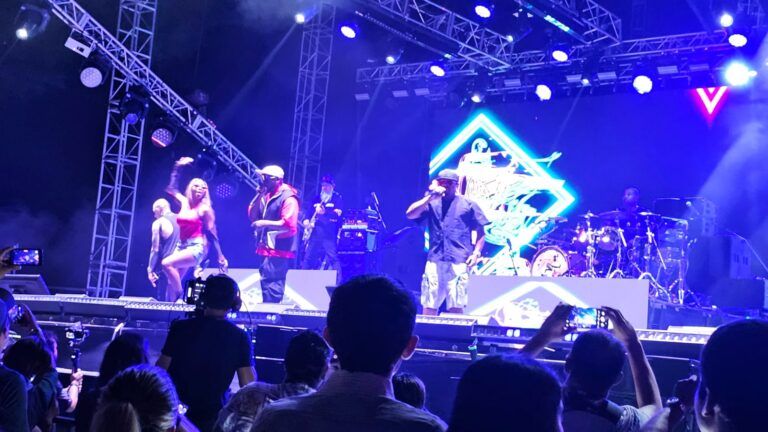 Black Eyed Peas hace vibrar al público de Cancún con sus éxitos
