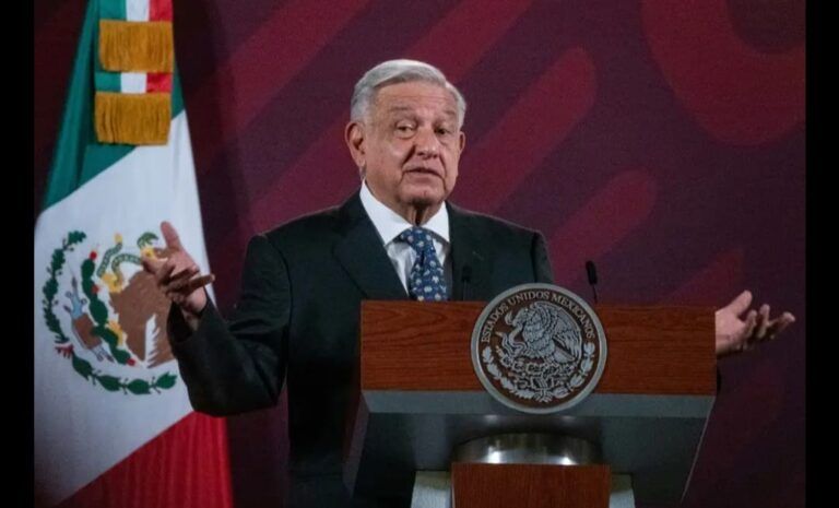 Recomienda AMLO a ministra Piña explicar por qué gana 700 mil pesos mensuales
