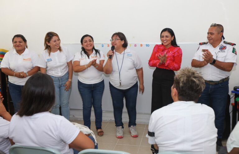 Refrenda Blanca Merari su compromiso con el sector educativo de Puerto Morelos