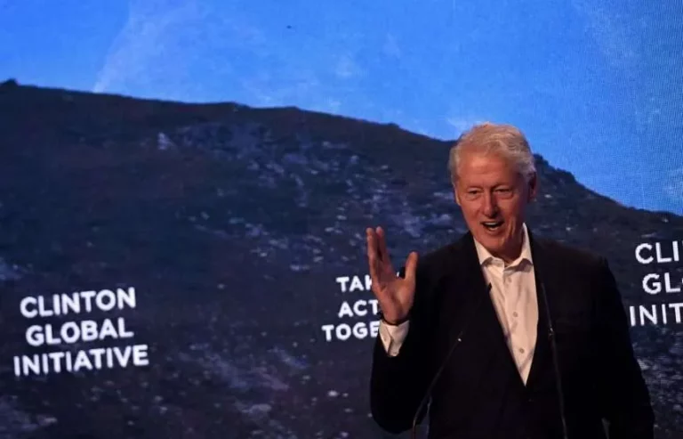 Clinton: “El mayor problema de México es lidiar con la violencia generada por carteles”