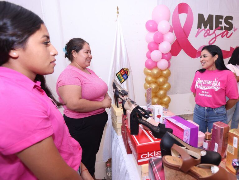Inaugura Blanca Merari la “Expo Belleza Mujer”, como parte del mes rosa