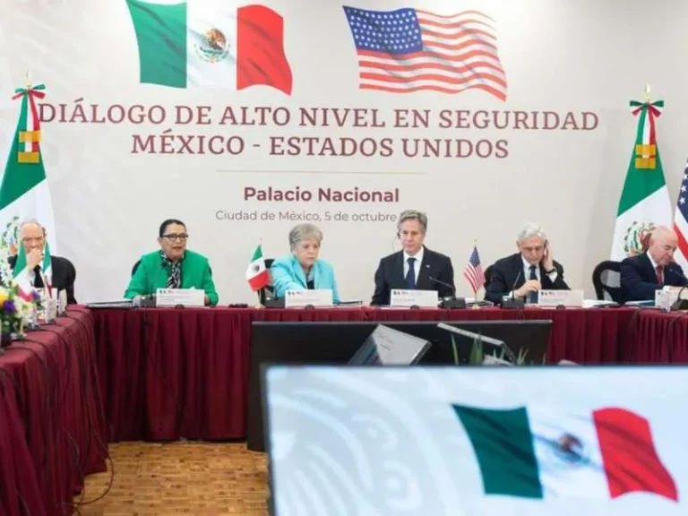 El “círculo vicioso” se romperá con colaboración mutua: Rodríguez en reunión con funcionarios de EU