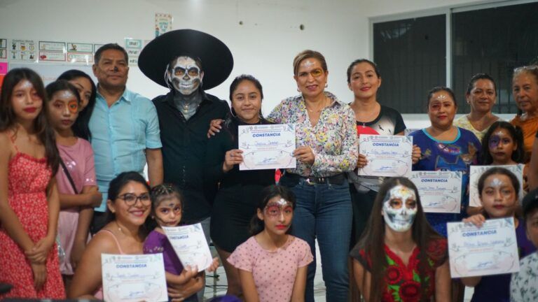 Lili Campos brinda su respaldo a la juventud de Puerto Aventuras