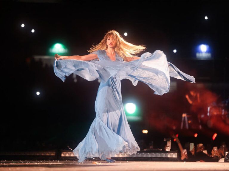 Muere fan de Taylor Swift en pleno concierto; la cantante está ‘devastada’ y pospone concierto en Brasil por esta causa