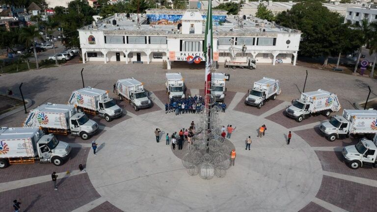Solidaridad fortalece obras, recoja de basura y tradiciones